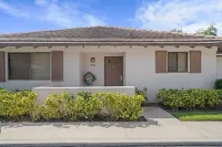 PGA National Club Cottage Palm Beach Gardens, Florida