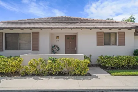 PGA National Club Cottage Palm Beach Gardens, Florida