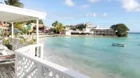 'Villa Jarrow',Beach Front, Beautiful Victorian Restored Property