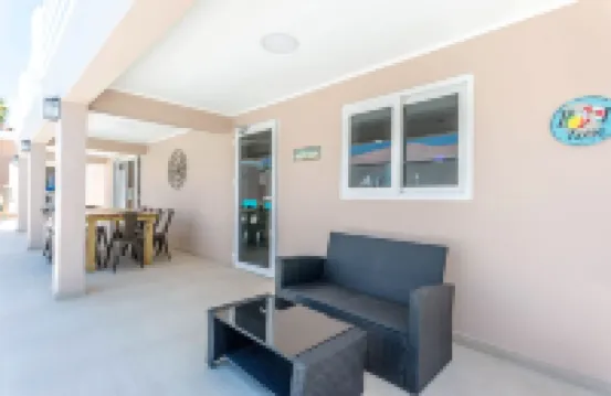 Summer Wind Luxury Family Villa