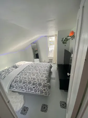 The Blue River Cabin|Riverfront Cozy Sunny Retreat Отели рядом с достопримечательностью «Fisherman's Paradise Resort»