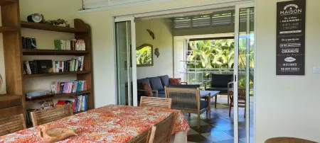 GÎTE KUMQUAT, T4 floor 3 bedrooms, mountain view, swimming pool