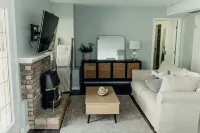 Guest Suite nestled in nature close to hiking trails and Ledgeview golf course