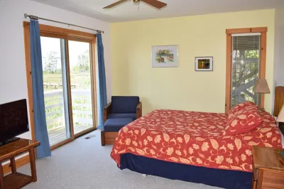 Osprey Nest-Waterfront, Sunsets! Hotels near Captain Timothy Hill House