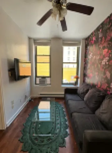 Cozy 1-bedroom in the heart of Des Moines, walking distance to many places!