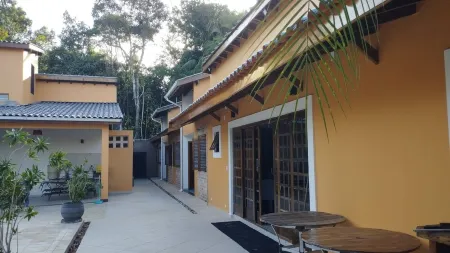 House 7 SUITES w / air 150 m from the beach - Cond. closed - Lit. N./ SP