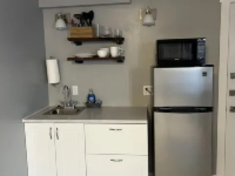 Chapel Suites - Deluxe King Suite Hotels in Kings County