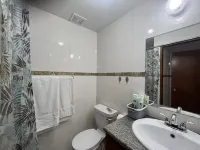 St. Lawrence Suites - Suite Four Hotel a 