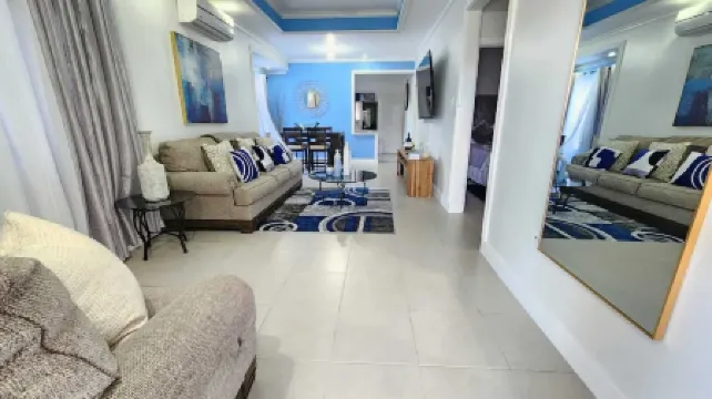 Snooze at Oceanpointe - 10 minute walk to the beach