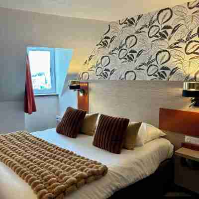 Ambassadeur Hôtel Rooms