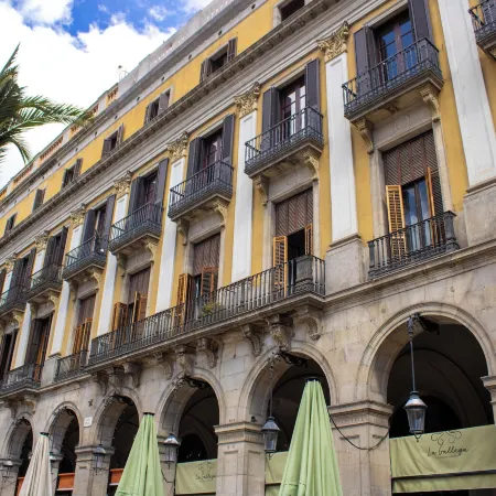 Hostal Ambos Mundos Отели рядом с достопримечательностью «Старый город»