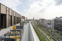 Yays Antwerp Opera by Numa