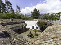 Hacienda Cusin Hôtels à : 