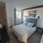 Le Mole (Appartements et Chambres) Hotels in La Flotte