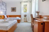 Newly Renovated Hotel Kastil Hotels in Bol