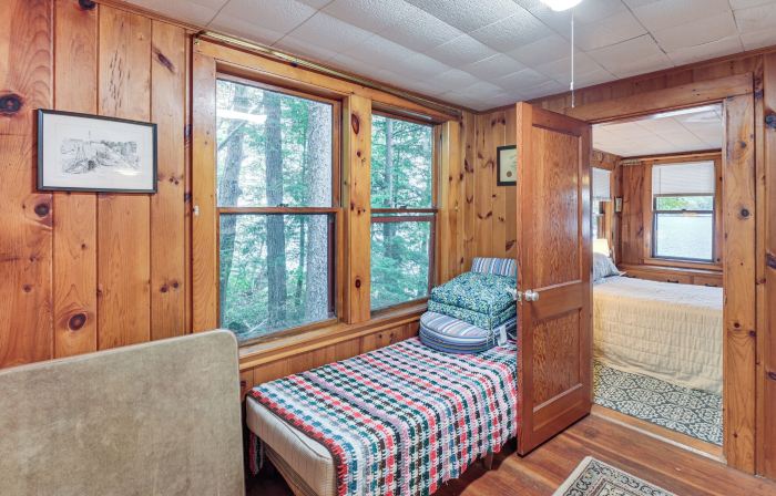 Dock, Beach, Views: Rustic Green Lake Cottage