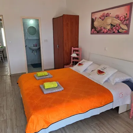 Apartments Boćin Rosso