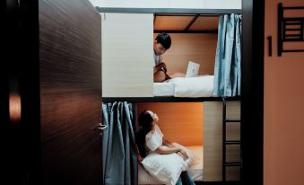 Code Hostel Lavender