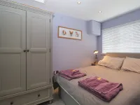 Mutley Hall Hotels in Bognor Regis