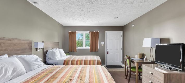 Bayside Inn & Marina Hotels in Otsego County