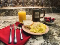 Chanticleer Guest House