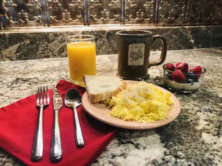 Chanticleer Guest House