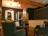 Silverwood Inn & Suites