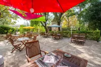Logis Hotels - Au Colombier du Touron Hotel di Nerac