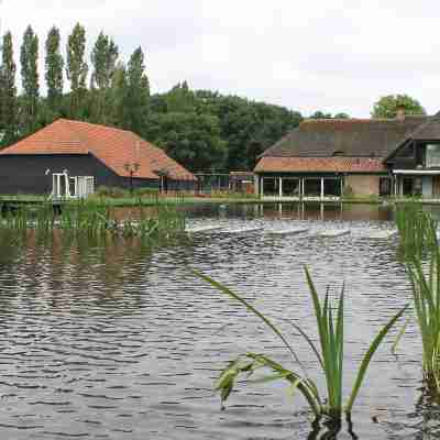 Schaluinenhoeve Hotel Exterior