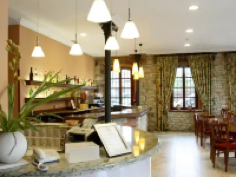 Imperion Hotels in Parres