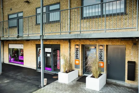 Hotel-B Отели рядом с достопримечательностью «Фредериксборг»