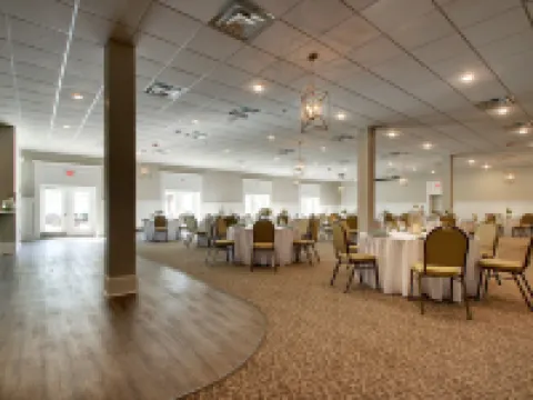 Islander Hotel & Resort Hotels in Emerald Isle