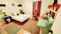Room in Apartment - Plaid Room 3Min from Yale Univ
