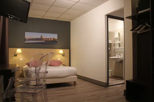 أوتل فول دو نوت فنادق في تولوز