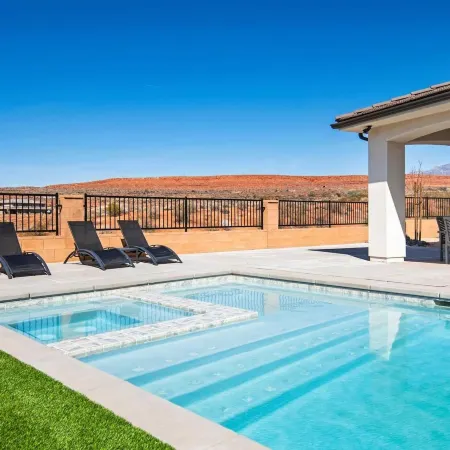Paseos Poolhouse Home