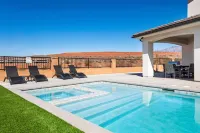 Paseos Poolhouse Home