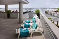 Fathoms Hotel & Marina Hotels in Manhasset