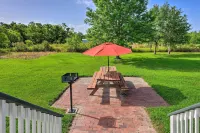 Bright Waveland Home - Walk to Beach Access! - Pet friendly