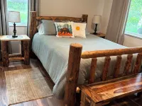 Brand-new Alaskan custom home awaits you in the heart of Hatcher Pass! Hotels in Fishhook