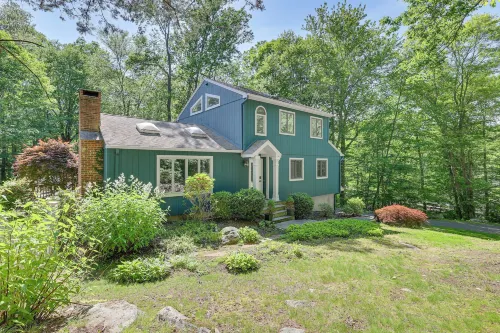 Private Pool! Getaway, 14 Mi to Hammonasset Beach - piscina