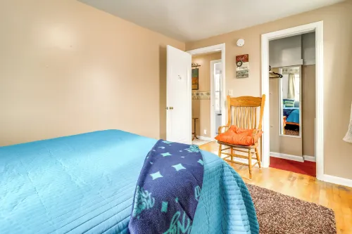 Walk to Adrian College: Family Home in Michigan