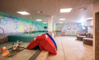 Aktiv- & Wellnesshotel Bergfried - Pools