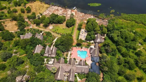Arra Fishing Lodge - Pools