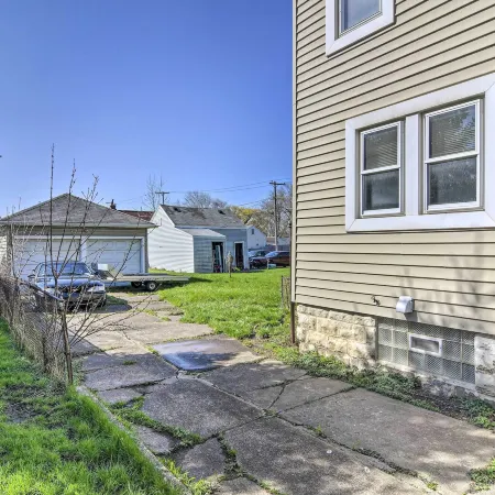 Dog-Friendly Home ~ 14 Mi to Highmark Stadium