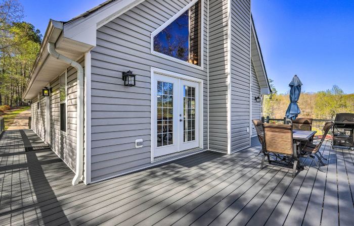 Lakefront Eatonton Home Boat Dock and Fire Pit