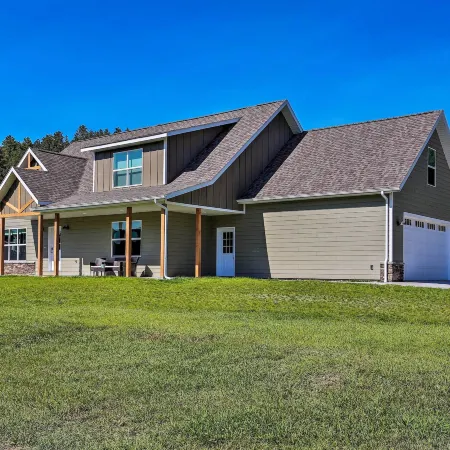 Heart of Black Hills Home by Mickelson Trail!