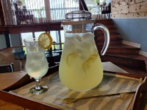 The Cliffside Inn Hotels in Kings County