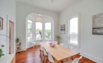 Modesto Mansion on 2 Acres - Great for Families!