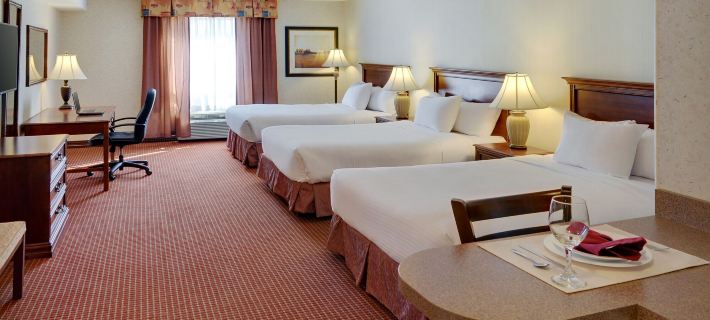 Pomeroy Inn and Suites Chetwynd Hotels in Peace River