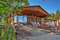 Newport Cabin w/ Lakefront Private Porch & Grill! - 3 étoiles